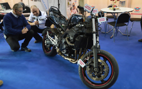 Zástupci projektu BESIP a PČR návštěvníkům zdůrazňovali rizika  používání motocyklů ve špatném technickém stavu
